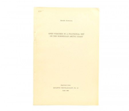 Harald Svensson: Open Fissures in a Polygonal Net on the...
