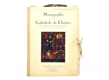 Etienne Houvet: Monographie de la cathédrale de Chartres.