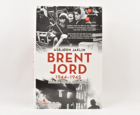 Asbjørn Jaklin: Brent jord 1944-1945
