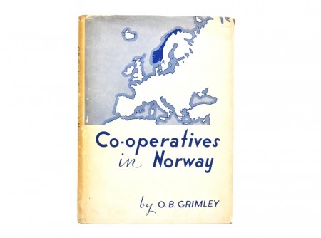 O. B. Grimley: Co-Operatives in Norway.  Signert
