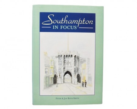 Southampton i Focus. Signert.
