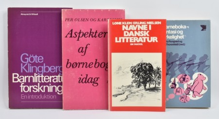Barnelitteratur x 4.  