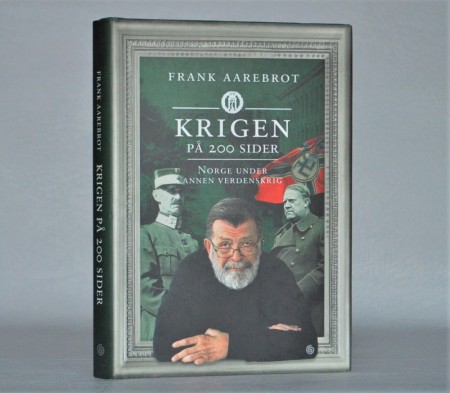 Frank Aarebrot: Krigen på 200 sider.  