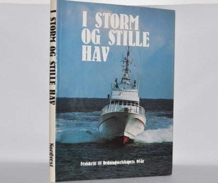 Oddvar Nilsen (red.) : I storm og stille hav.