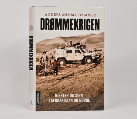Anders Sømme Hammer: Drømmekrigen.  Signert.