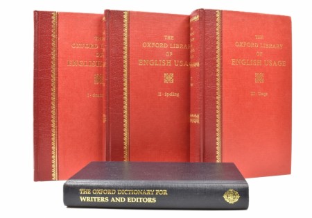 The Oxford Library of English Usage I-III.