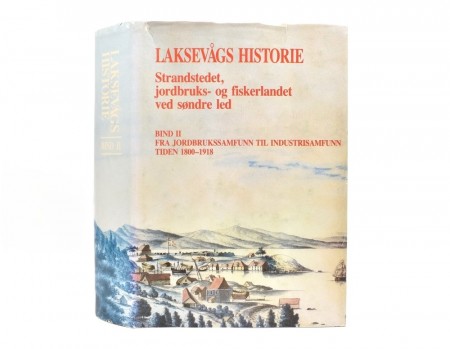 Kjell Fossen: Laksevågs historie. Bind II.  