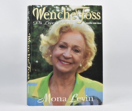 Mona Levin: Wenche Foss.  Signert.