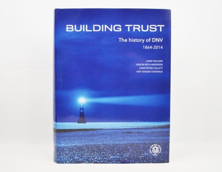 Gard Paulsen m. fl.  Building Trust. 
