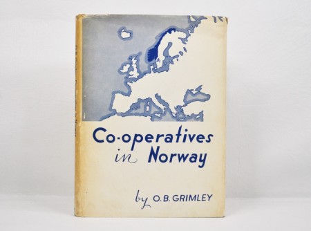 O. B. Grimley: Co-Operatives in Norway.  Signert
