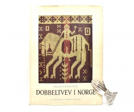 Helen Engelstad: Dobbeltvev i Norge. 