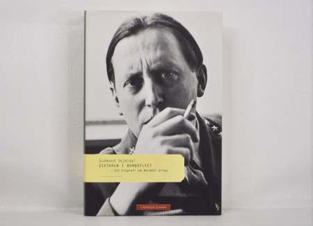 Gudmund Skjeldal: Diktaren i bombeflyet