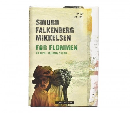 Sigurd Falkenberg Mikkelsen: Før flommen. Signert.